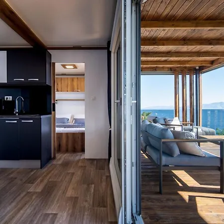 2 Bedroom With Terrace Nyaraló Klenovica