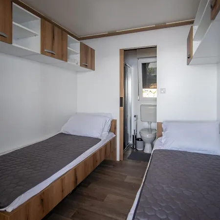 2 Bedroom With Terrace