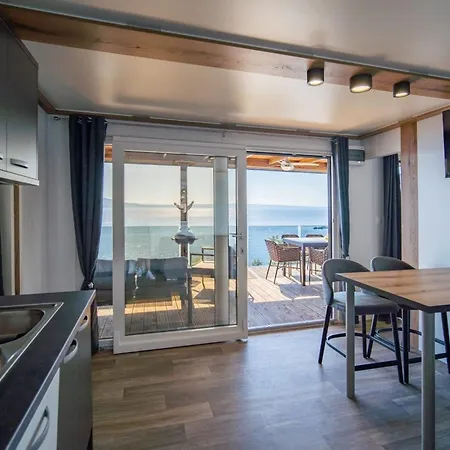 2 Bedroom With Terrace Nyaraló