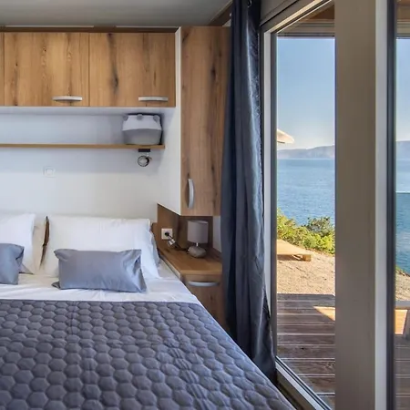 2 Bedroom With Terrace