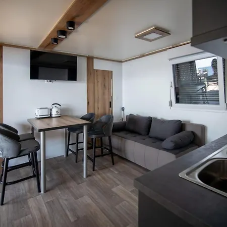 2 Bedroom With Terrace